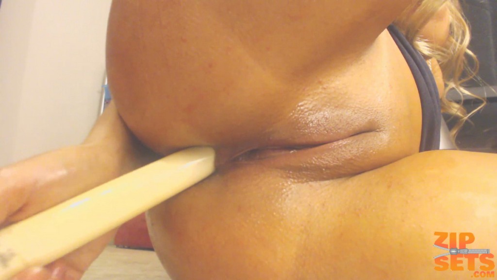 huge cock makes sexy girl cry craving carmen anal thread